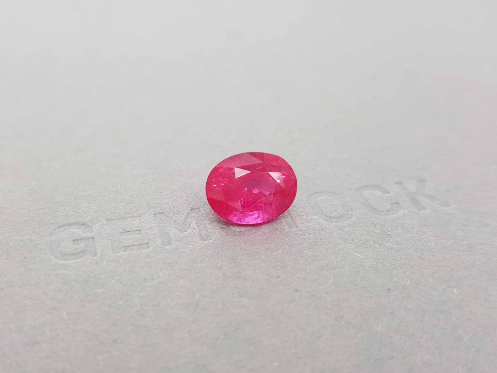 Neon red-pink Mahenge oval cut spinel 5.23 ct Image №2
