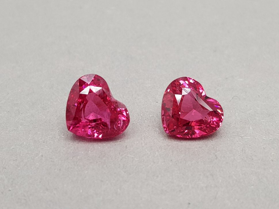 Spinel Mahenge 6.00 ct, pair hearts Image №1