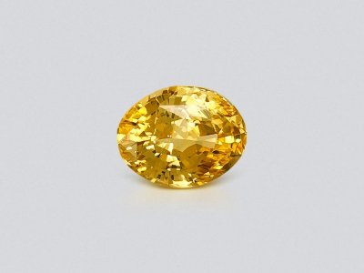 Untreated Golden yellow sapphire in oval cut 4.52 carats, Sri Lanka photo