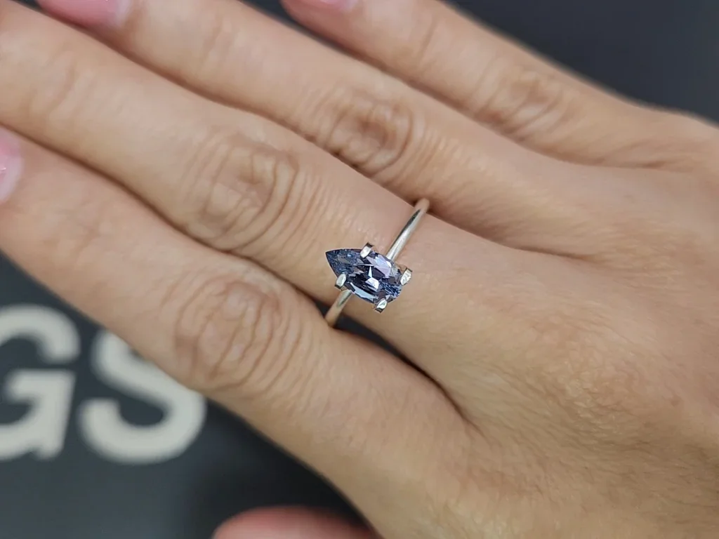 Unheated blue sapphire pear cut 1.01 carats, Madagascar Image №5