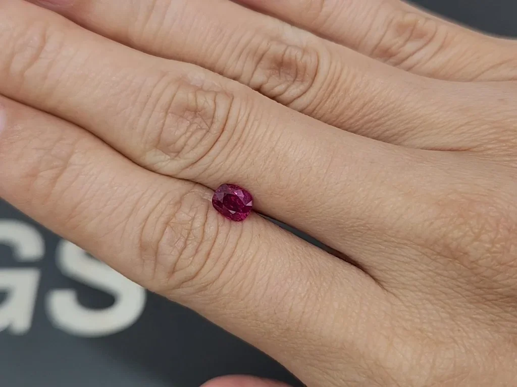 Unheated red ruby cushion cut 1.07carats, Burma (Mogok) Image №2