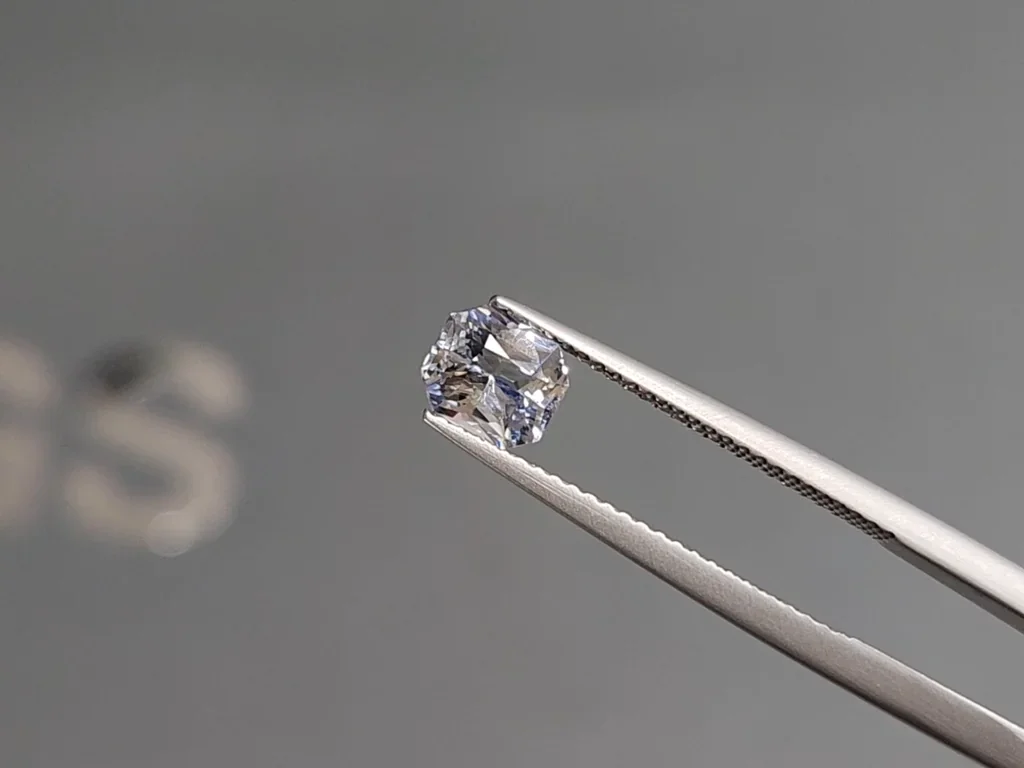 Zafiro azul de talla radiante de 1,20 carats, Sri Lanka Image №3