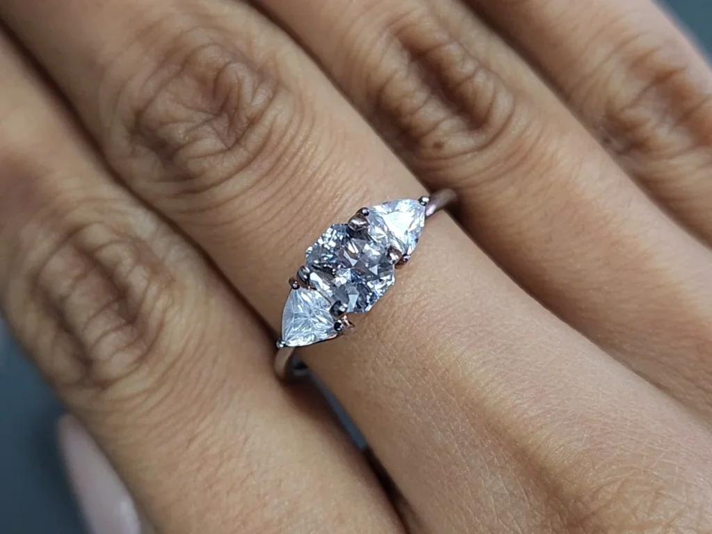 Zafiro azul de talla radiante de 1,20 carats, Sri Lanka Image №5