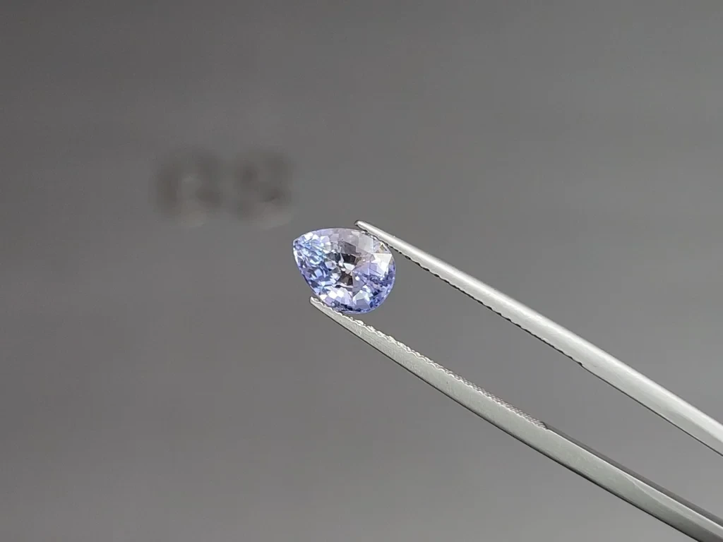 Saphir zweifarbiger birnenförmig geschliffener 2,04 karats, Sri Lanka Image №3