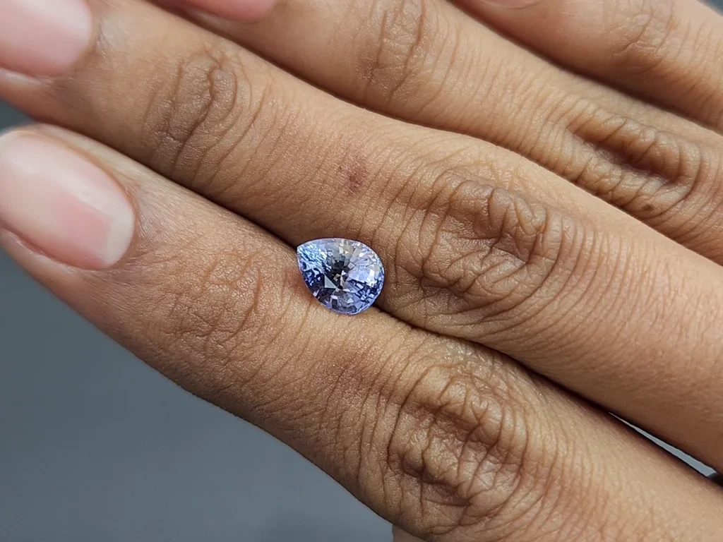Saphir zweifarbiger birnenförmig geschliffener 2,04 karats, Sri Lanka Image №2