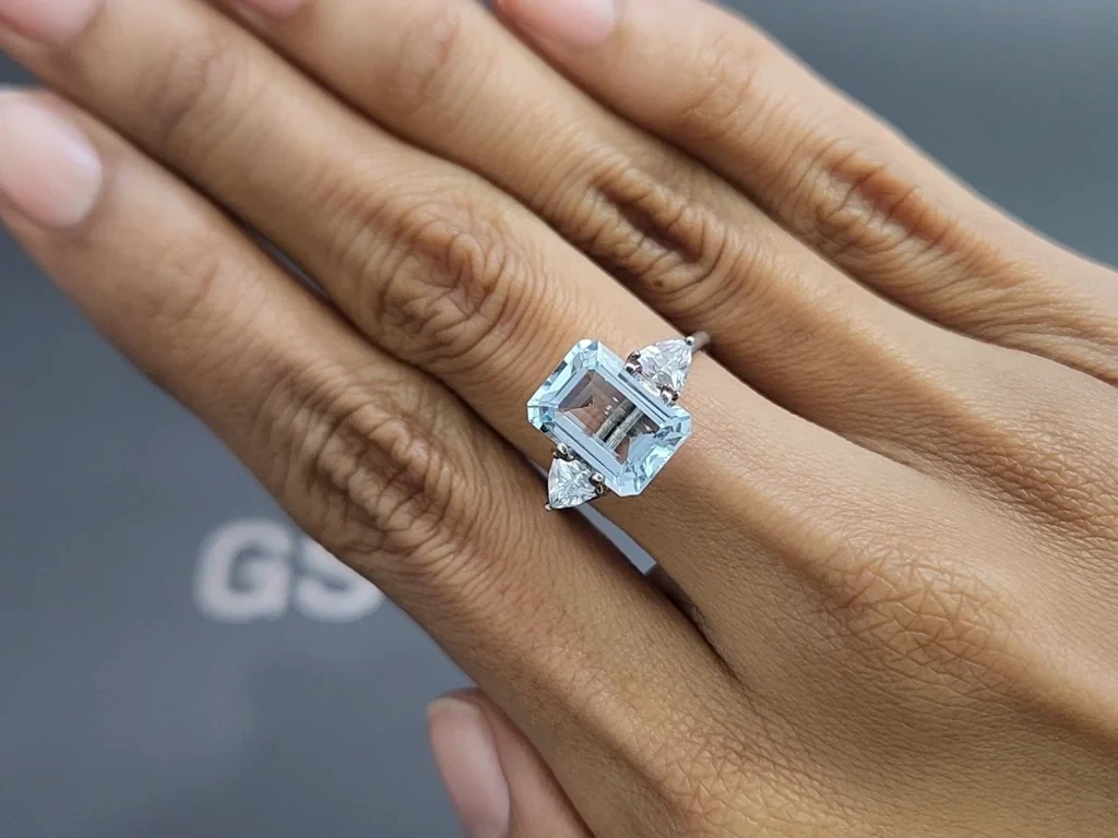 Achteckig geschliffener aquamarin 3,85 karat, Madagaskar  Image №5