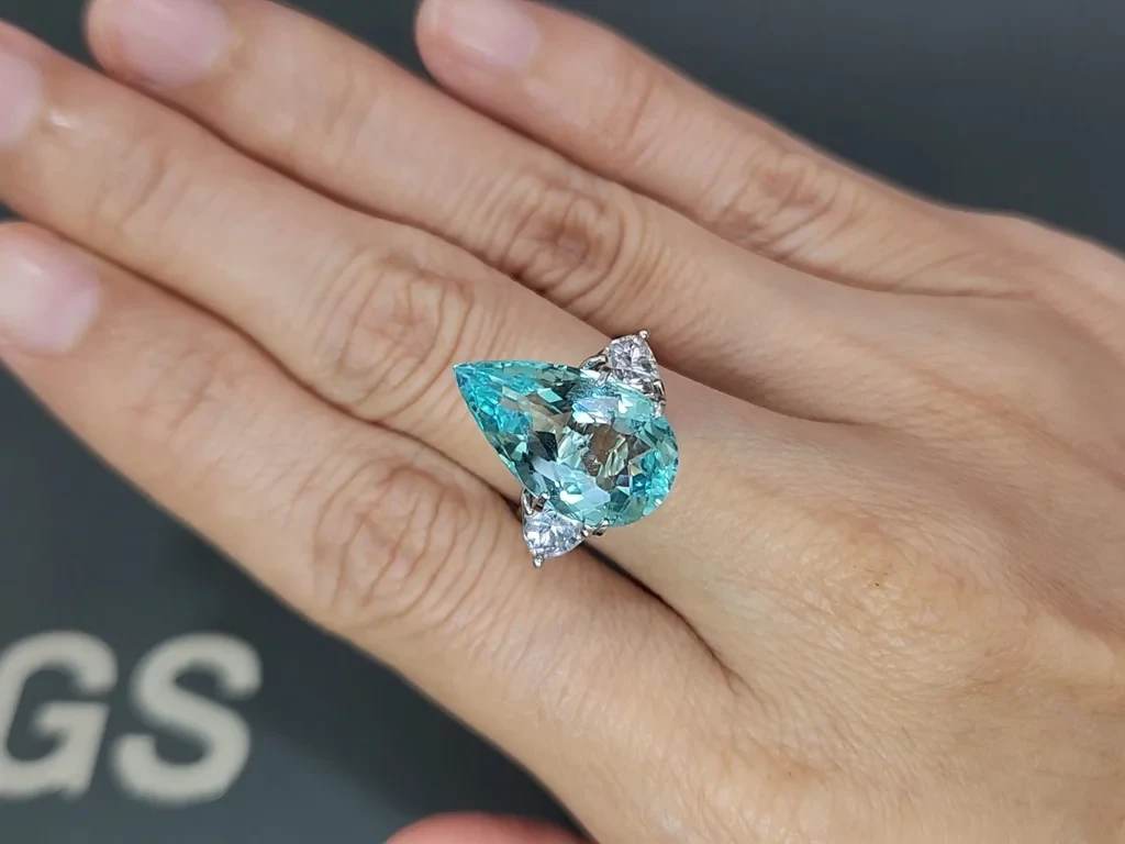 Neongrünlich blauer, birnenförmig geschliffener Paraiba-turmalin 7,60 karat, Mosambik Image №5