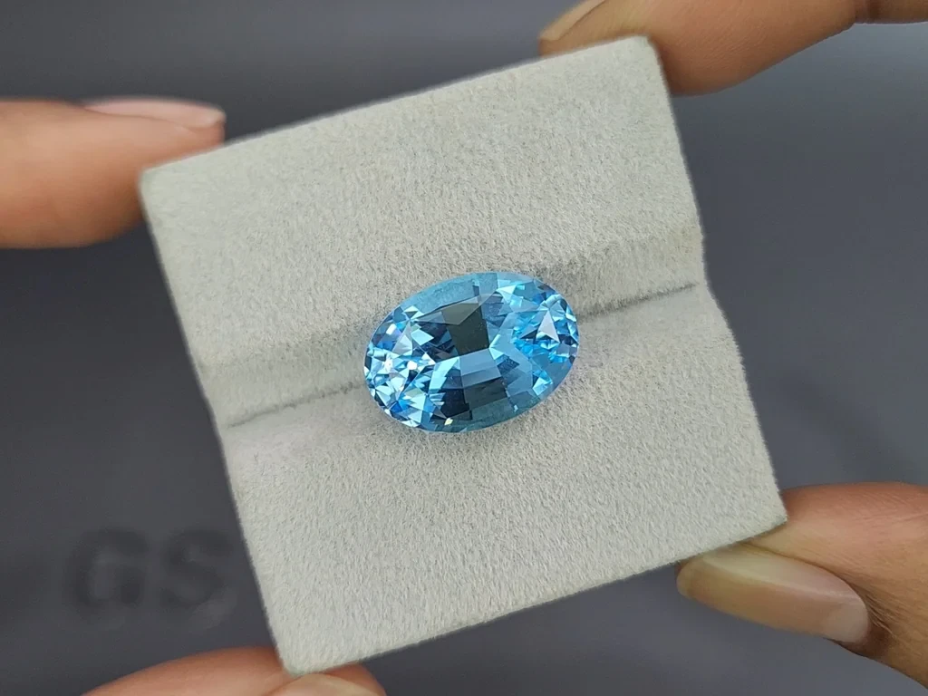 Topaz Sky Blue high precision oval cut 10.97 carats, Madagascar Image №4