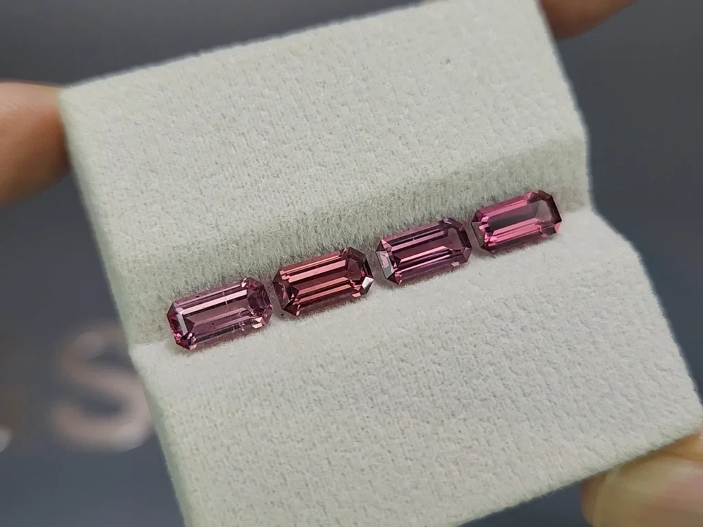 Set of garnets rhodolite octagon cut 6.06 carats, Madagascar Image №5