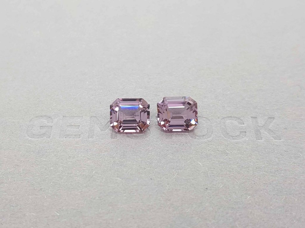Pair of greyish pink octagon cut spinels 4.42 ct, Burma Image №1