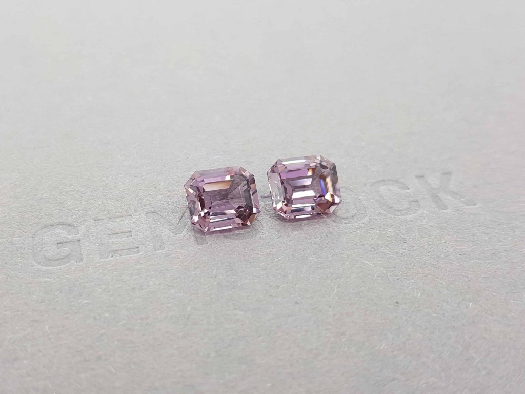Pair of greyish pink octagon cut spinels 4.42 ct, Burma Image №2