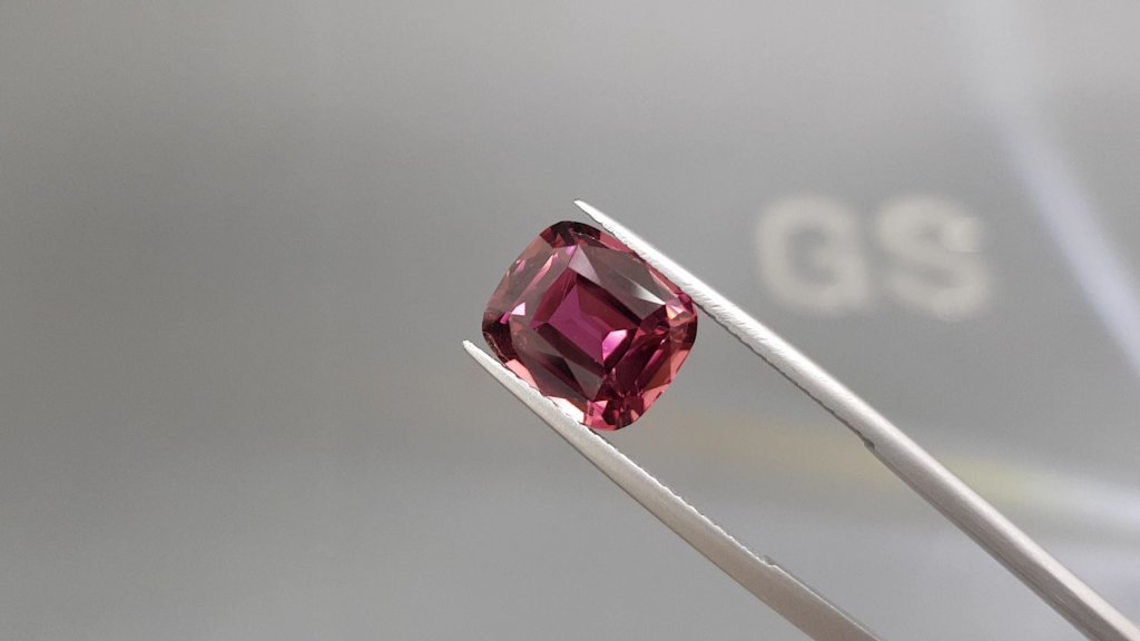 Intense pink rubellite 6.03 carats, Nigeria Image №3