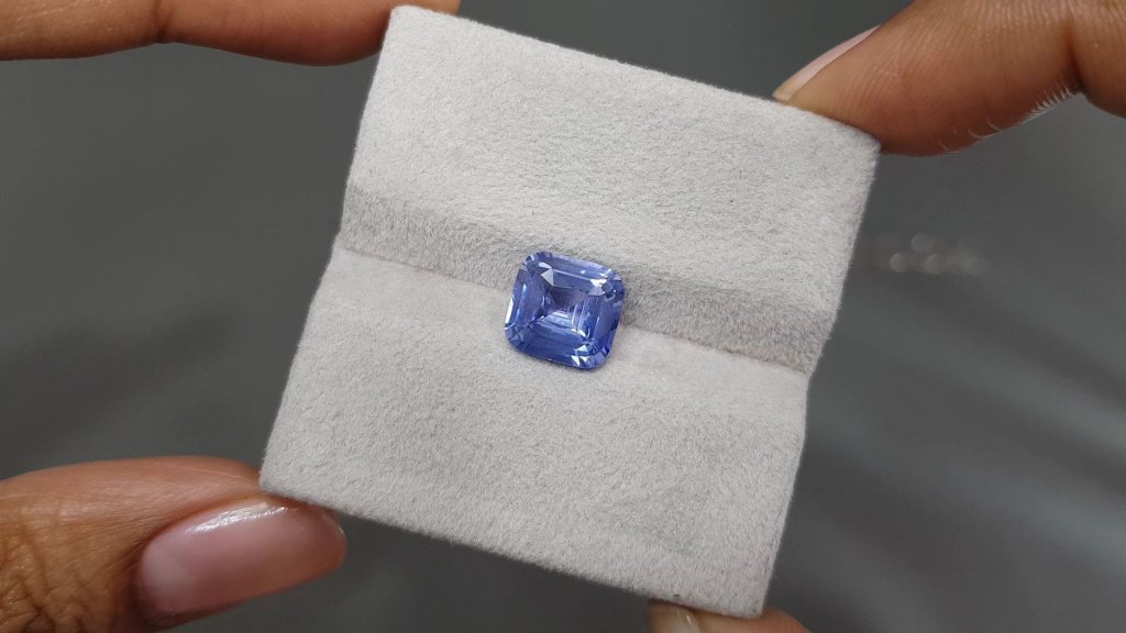 Cornflower blue sapphire 3.50 carats in cushion cut, Sri Lanka Image №3