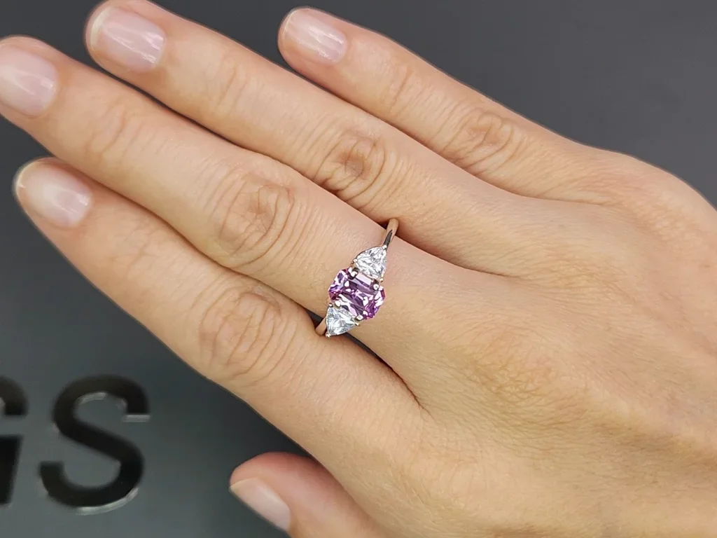 Unheated baby pink sapphire in radiant cut 1.15 carats, Madagascar Image №5