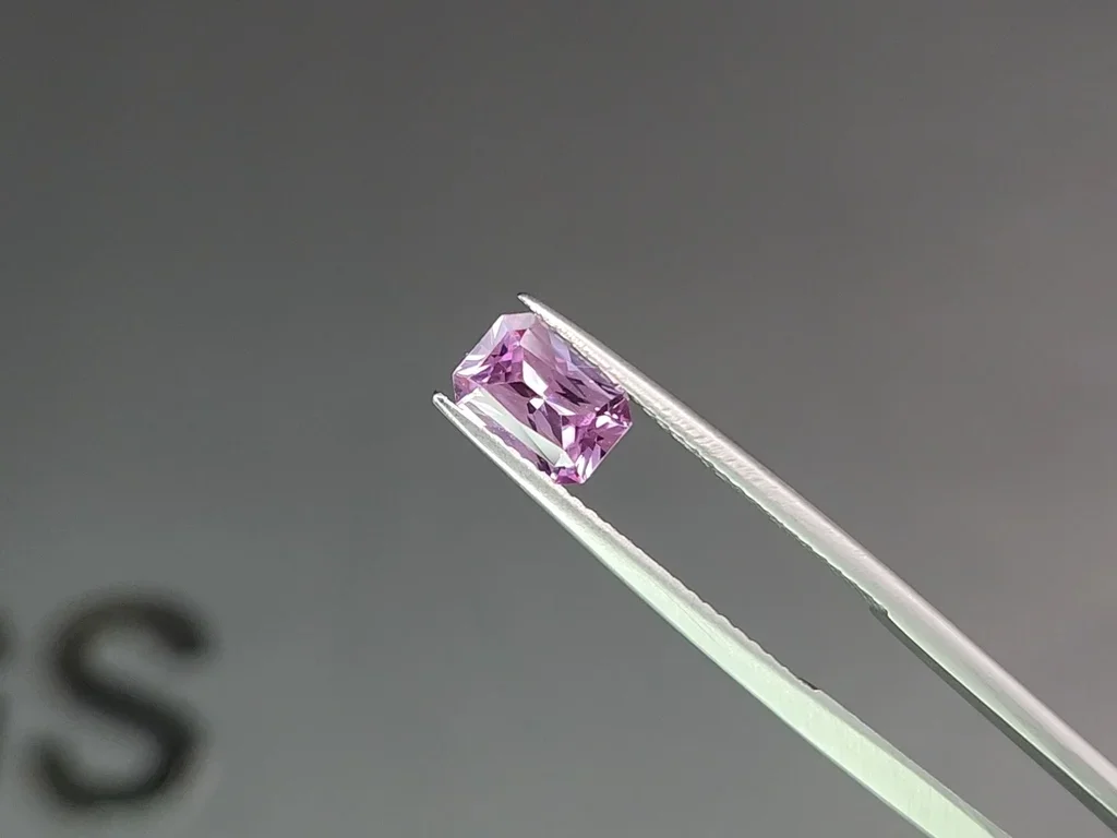 Unheated baby pink sapphire in radiant cut 1.15 carats, Madagascar Image №3