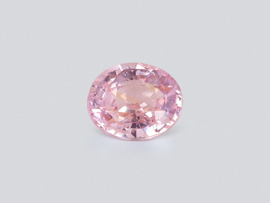 Padparadscha sapphire oval cut 1.56 carats, Madagascar Image №1