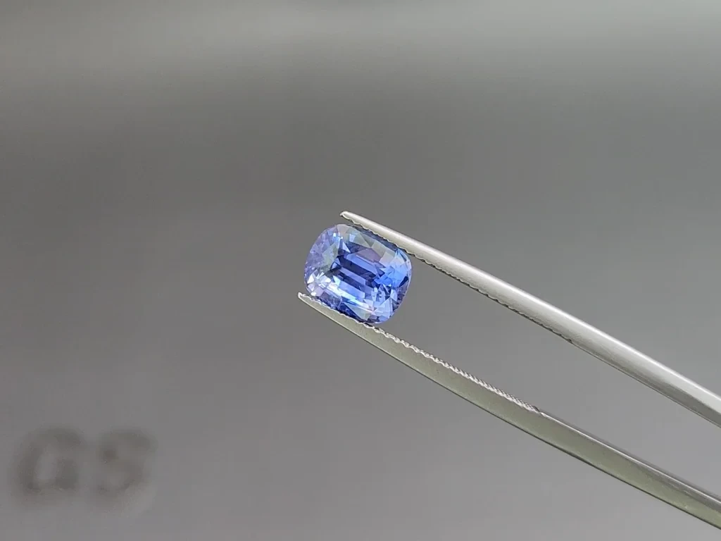 Sapphire Cornflower Blue cushion cut 3.02 carats, Sri Lanka Image №3
