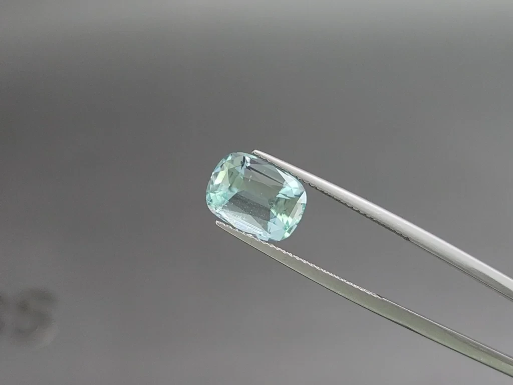 Aquamarin kissenförmiger 3,79 karat, Madagaskar  Image №3