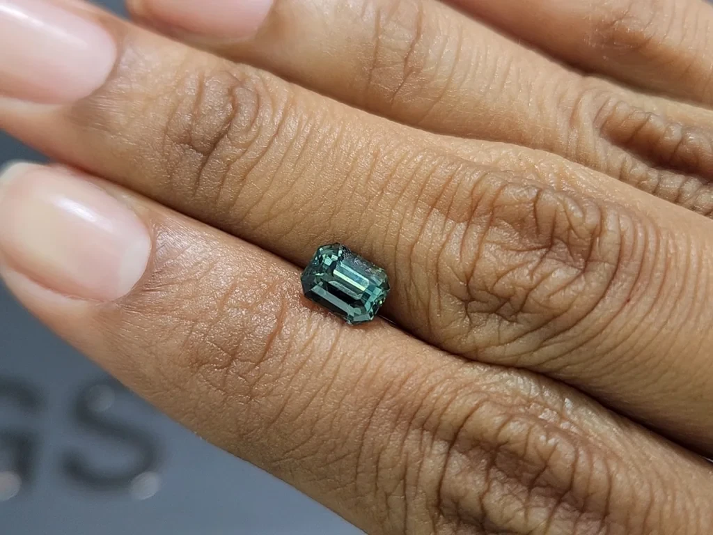 Unbehandelter saphir in Teal-farbe im oktagon-schliff 1,63 karat, Madagaskar Image №2