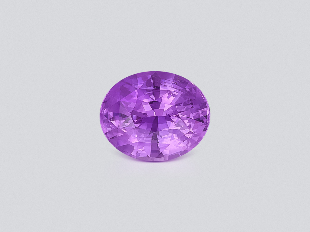 Unbehandelter violett-rosa saphir im ovalschliff 1,64 karat, Madagaskar Image №1
