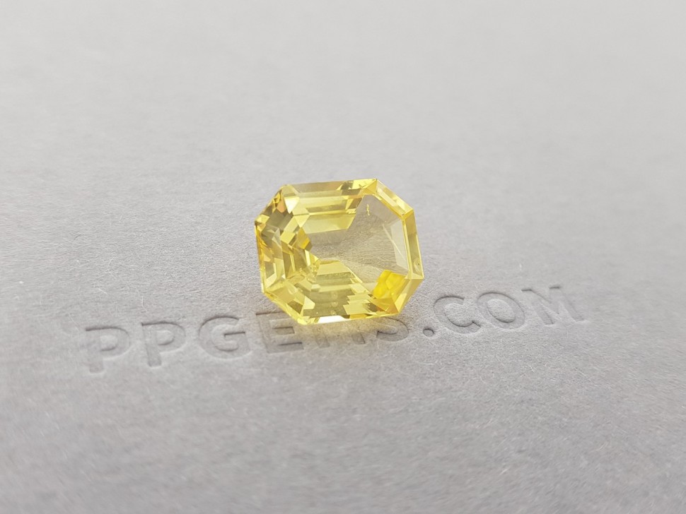 Unheated yellow sapphire 9.02 ct, Sri Lanka Image №3