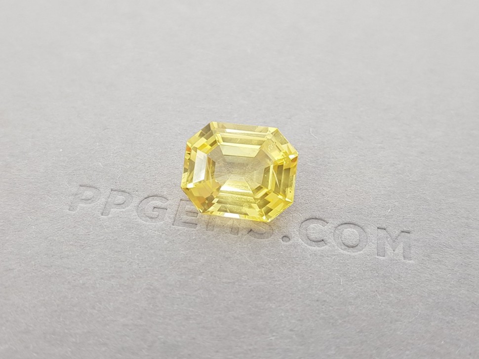 Unheated yellow sapphire 9.02 ct, Sri Lanka Image №2