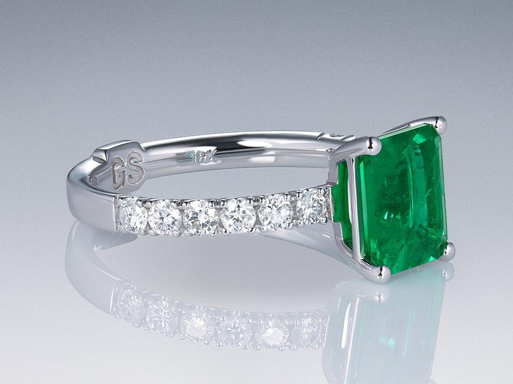 Ring with colombian Muzo Green emerald 1.46 ct and diamonds in 18K white gold Image №2