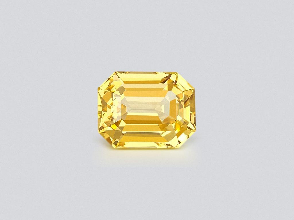 Untreated Golden yellow sapphire in octagon cut 8.48 carats, Sri Lanka Image №1