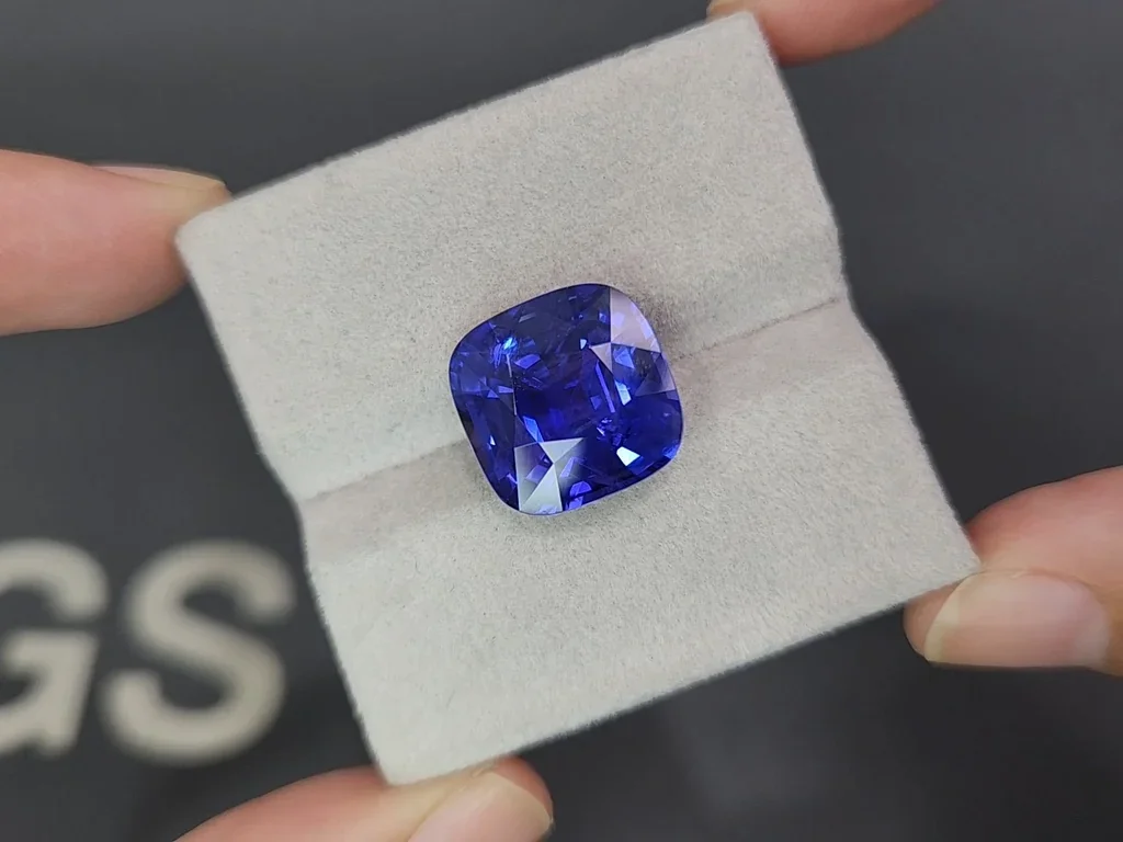 Unheated sapphire Royal Blue cushion cut 13.23 carats, Sri Lanka, GRS Image №4