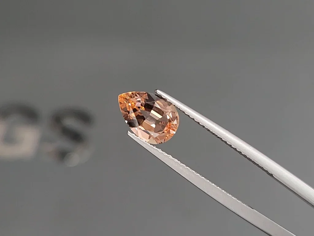 Topaz Imperial  pear cut 1.76 carats, Brazil Image №3