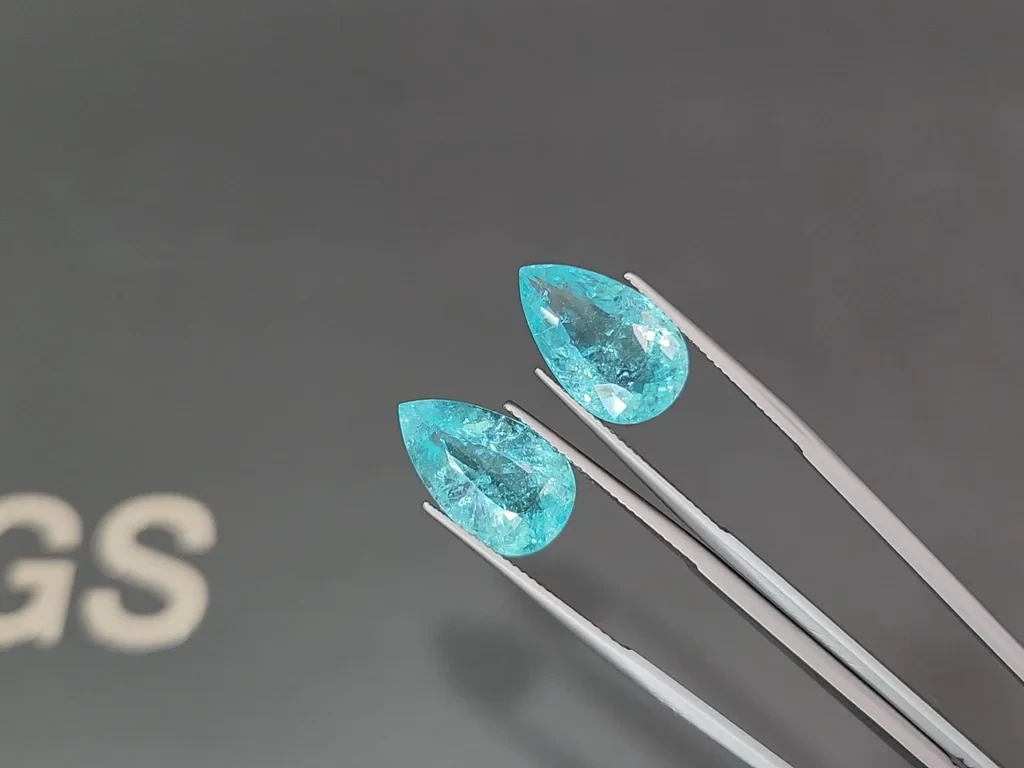 Paar neonfarbene Paraiba-turmaline, birnenschliff 13,44 karat, Mosambik Image №3