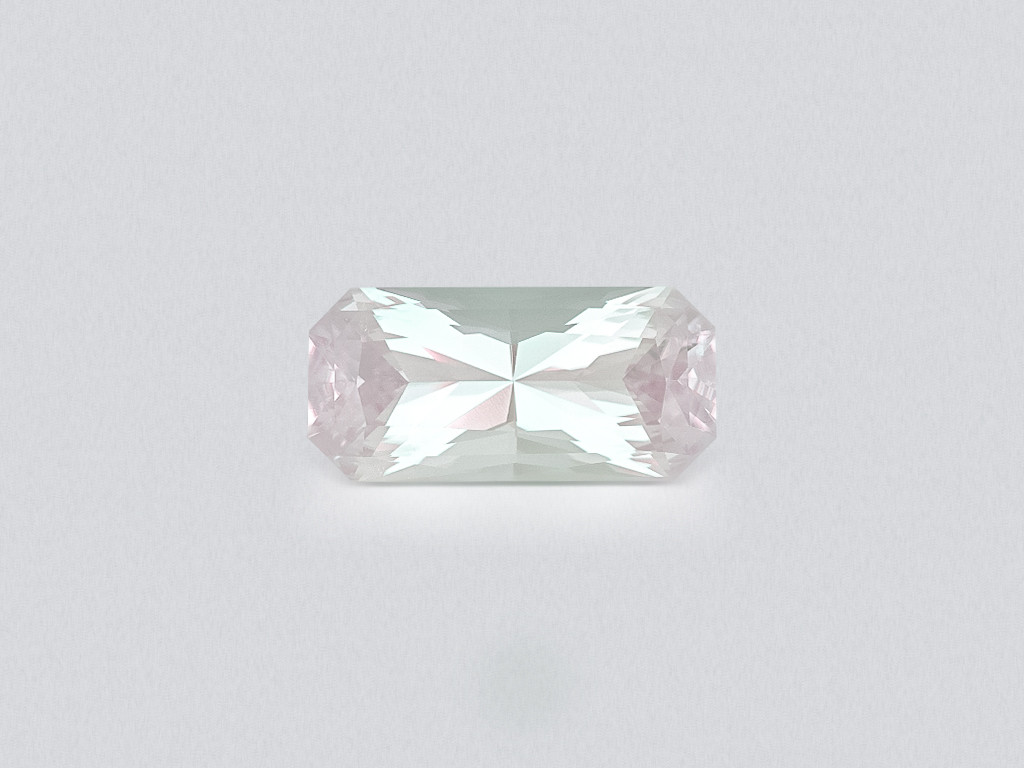 Kunzite light green radiant cut 8.88 carats, Pakistan Image №1