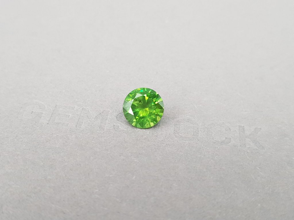 Sparkling russian demantoid with horse tail like inclusion 2.63 ct Image №3