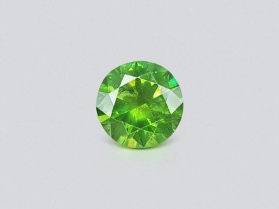 Démantoïde brillant 2,63 ct, Ural photo