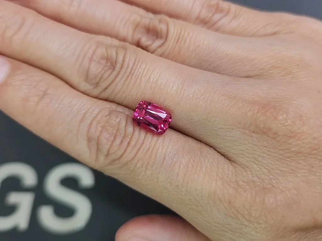 Spinel Mahenge Vibrant pink red cushion cut 2.97 carats, Tanzania   Image №2
