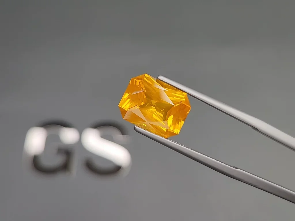 Sapphire yellow orange radiant cut 5.93 carats, Sri Lanka Image №3