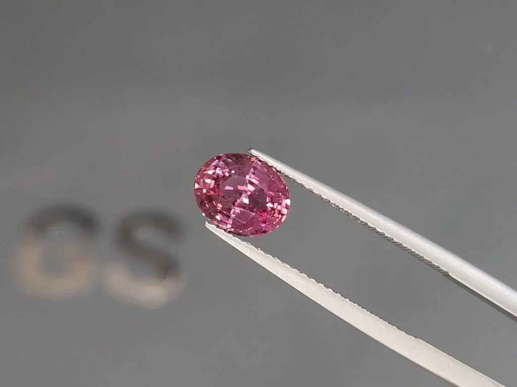 Unheated sapphire Padparadscha oval cut 2.53 carats, Madagascar Image №3