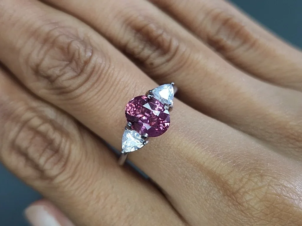 Unheated sapphire Padparadscha oval cut 2.53 carats, Madagascar Image №5