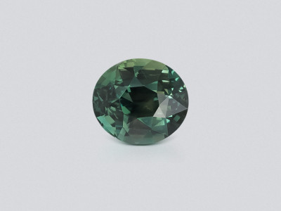 Unbehandelter, runder grüner saphir 4,65 karat, Sri Lanka photo
