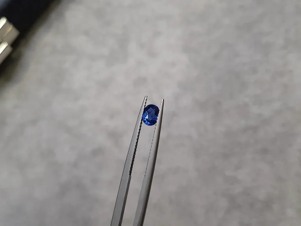 Extremely rare cobalt spinel 0.51 ct, Vietnam, Lotus Image №3