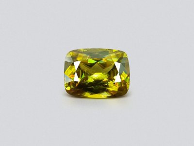 Golden green sphene 9.68 ct, Madagascar photo