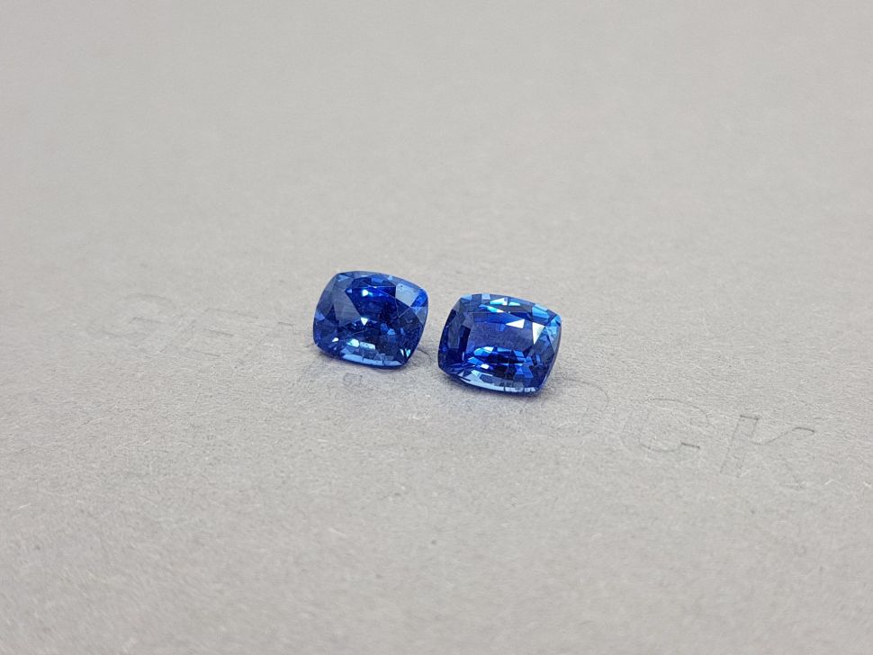 Pair of bright cushion cut cornflower blue sapphires 4.02 ct, Sri Lanka Image №3