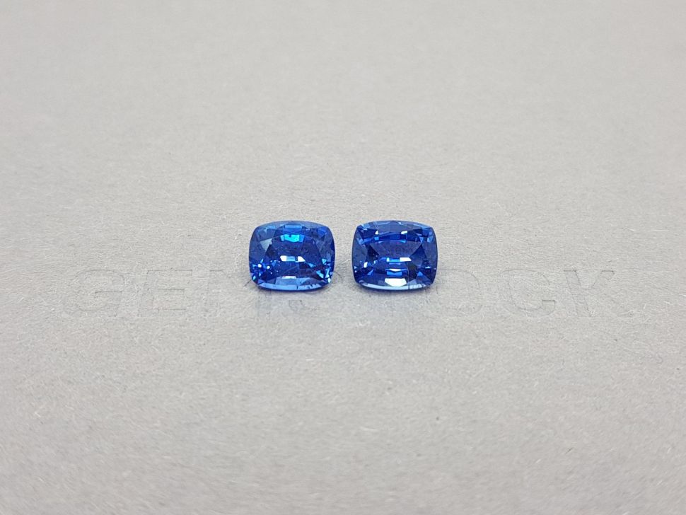 Pair of bright cushion-cut cornflower blue sapphires 4.02 ct, Sri Lanka Image №1