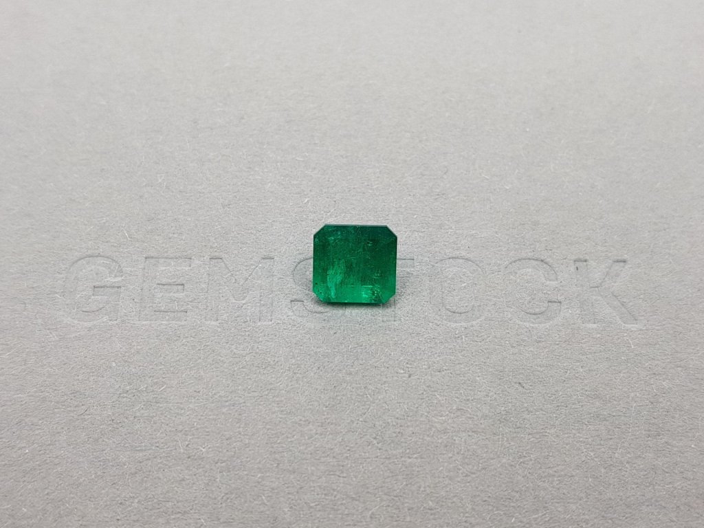 Emerald from Colombia intense color octagon shape 1.58 ct Image №1
