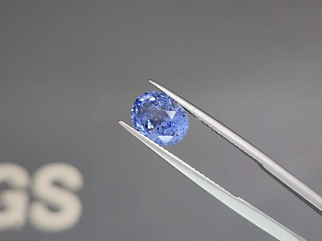 Saphir bleu bleuet taille ovale 3,03 carats, Sri Lanka Image №3