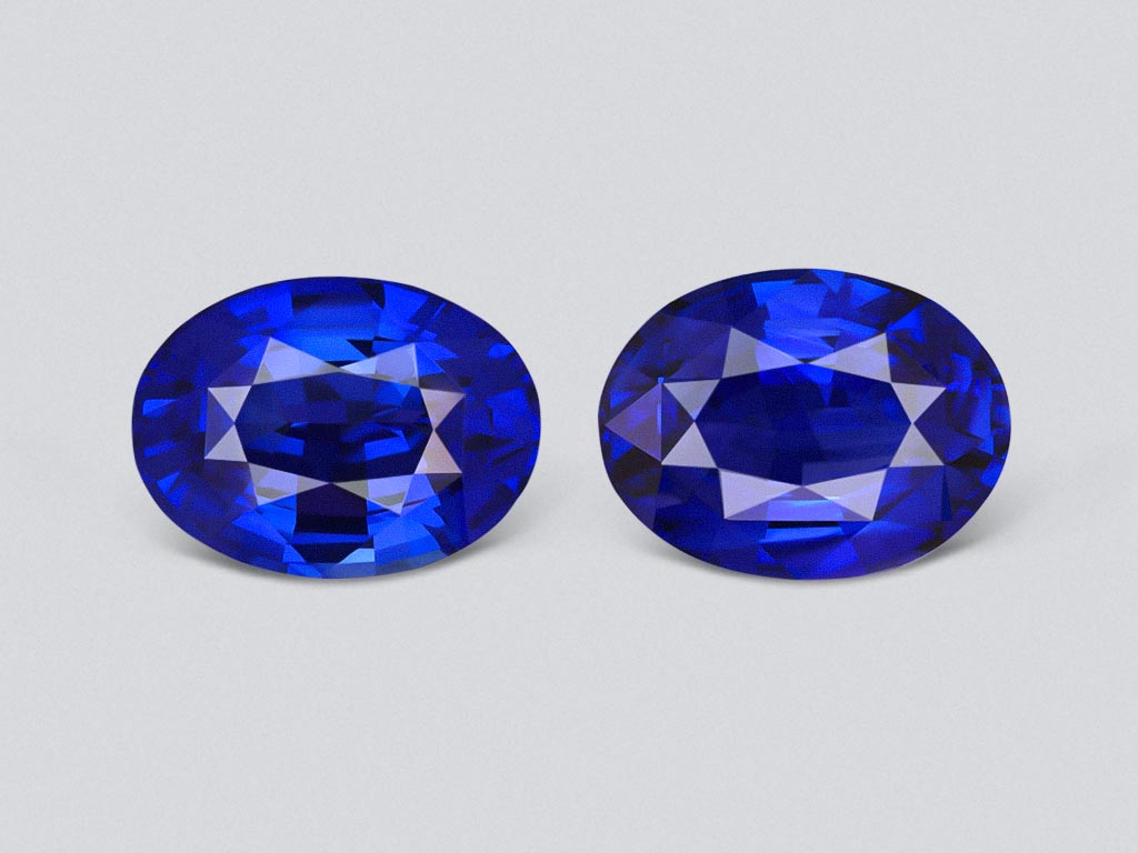 Pair of Royal Blue sapphires 4.62 carats in oval cut, Sri Lanka Image №1