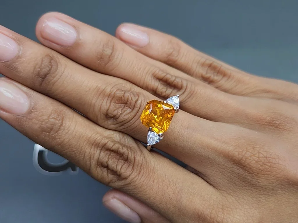 Zafiro amarillo anaranjado de talla elegante sin calentar, 4,70 ct, Sri Lanka Image №5