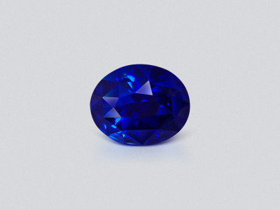 Königsblauer saphir im ovalschliff 3,02 carats, Sri Lanka  photo