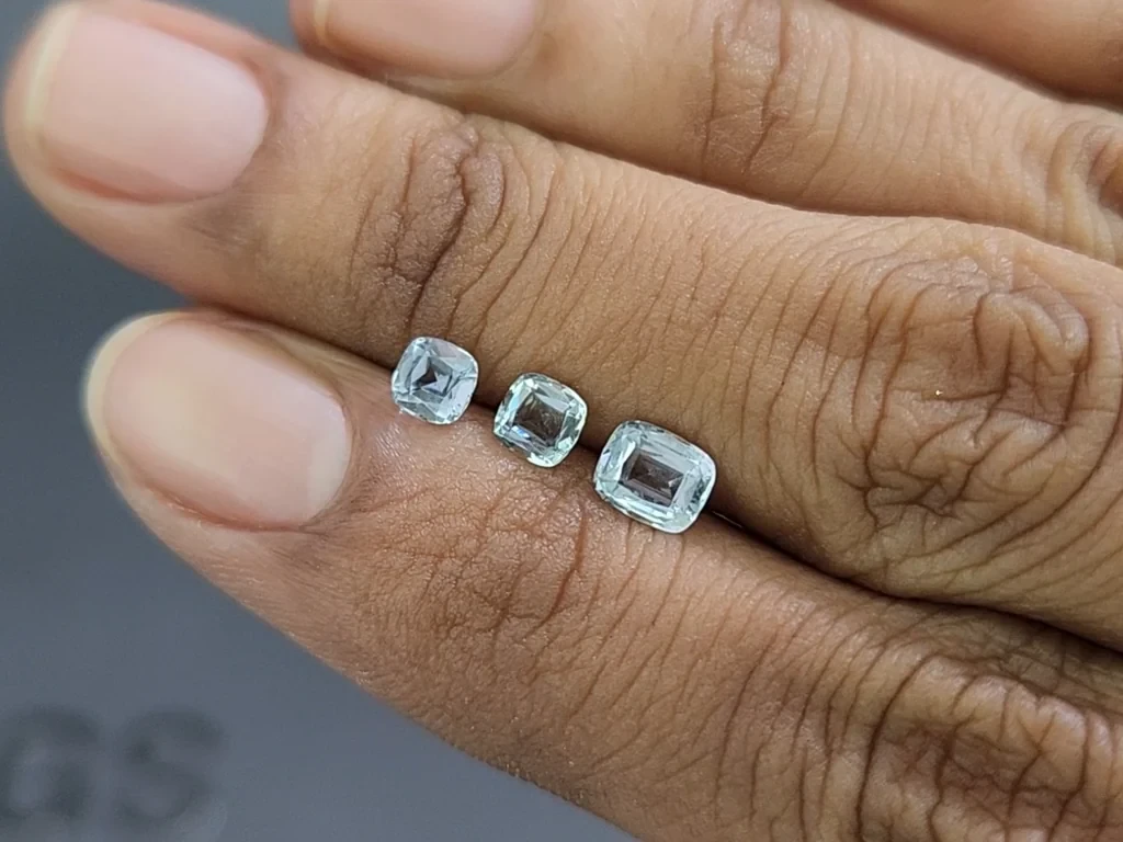 Set aus kissenförmigen aquamarinen 1,00 karat, Madagaskar Image №2