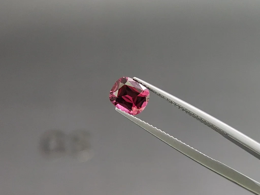 Satz rhodolith-granat im kissenschliff 4,41 karat, Madagaskar Image №3